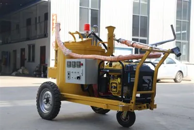 Mašina za obradu pukotina na asfaltu